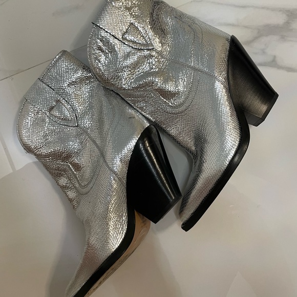 Isabel Marant silver cowboy boots great condition size 38. - Picture 2 of 7